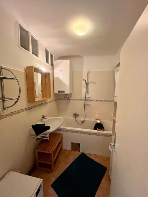 Wohnung Naehe Lkh Und Der Med Uni Graz Kültér fotó